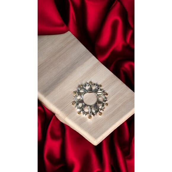 Avon Vintage Silvertone/Goldtone Angel Wreath Brooch/Pin - Picture 5 of 8